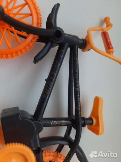 Игрушечный велосипед