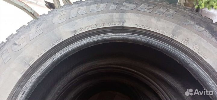 Bridgestone Ice Cruiser 7000 215/70 R16 100T