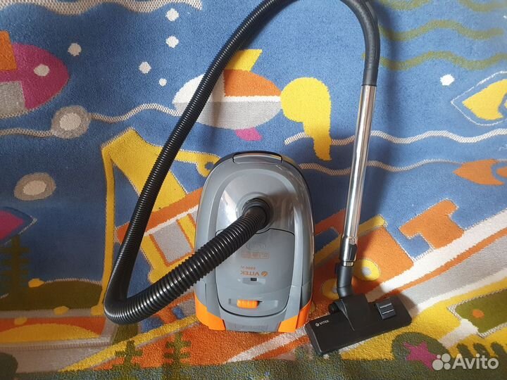 Пылесос Vitek vt-1819