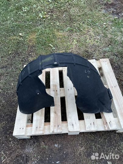 Локер верхний правый Skoda Octavia A5 FL