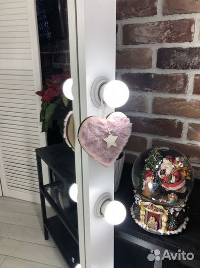 Гримерное зеркало