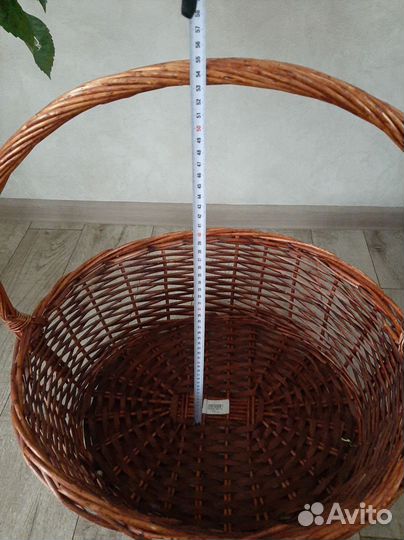 Корзина плетеная большая