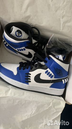 Кроссовки Wmns Air Jordan 1 Mid ‘Sisterhood’