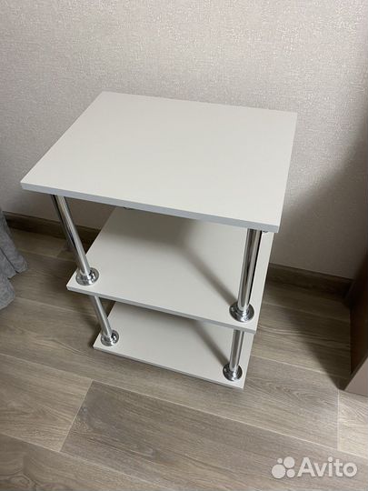 Косметологическая этажерка на колесиках