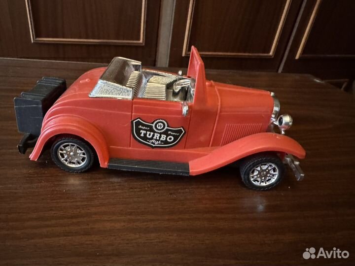 Машинка игрушка