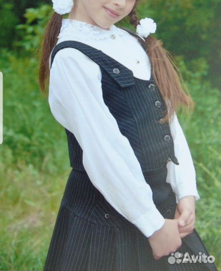 Школьная форма 5 предметов ченая в белую полоску