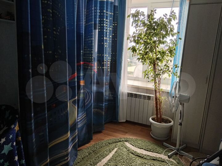 2-к. квартира, 55 м², 4/8 эт.