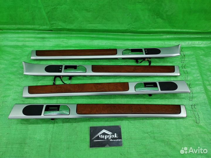 Накладки дверей декор. под дерево VW Touareg 02-10