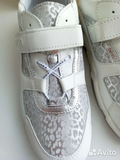 Новые кроссовки Тотта 36 размер