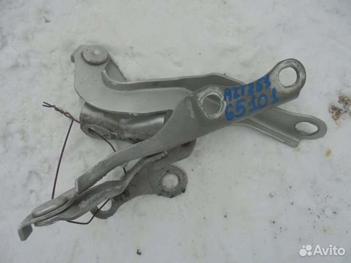 Петля капота Toyota Avensis AZT251 2AZ-FSE 2007/4