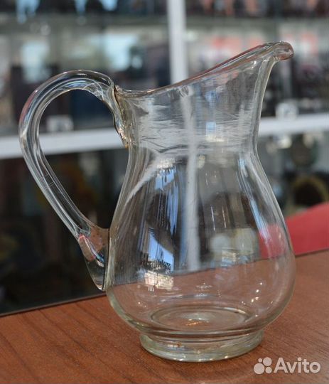 Стеклянный кувшинчик- молочник