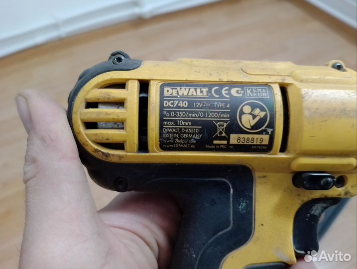 Шуруповëрт dewalt