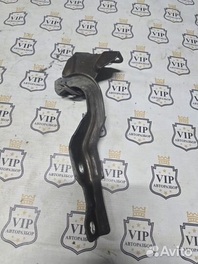 Петля капота левая правая Kia Rio 3 G4FC 2016