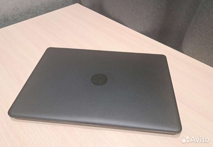 Ноутбук HP: 15bs-144ur