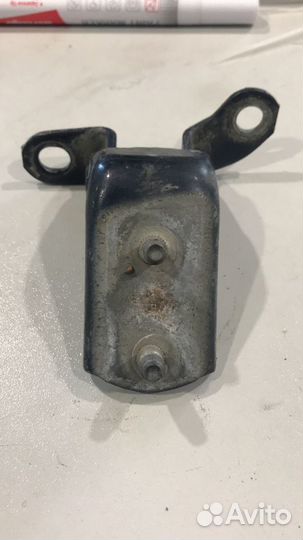 Петля двери задней правой верхняя для Toyota Carin