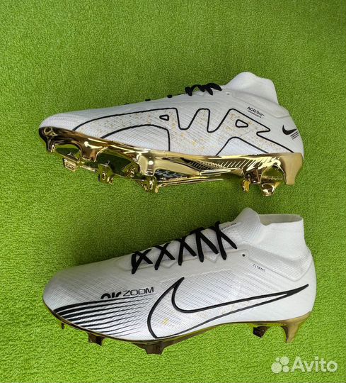 Футбльные бутсы nike AIR zoom белое золото