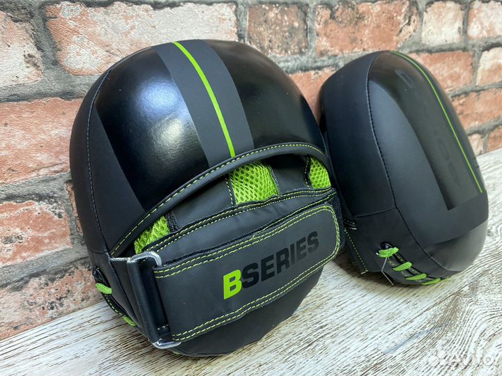 Лапы боксёрские BoyBo B-series Flex Black/Green