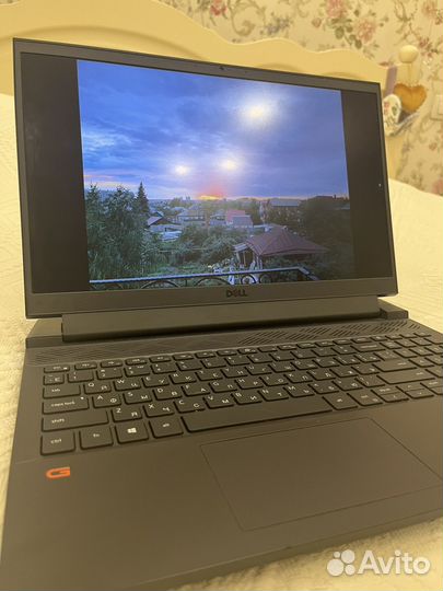 Ноутбук dell G15 5511