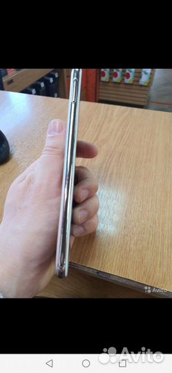 Телефон Huawei