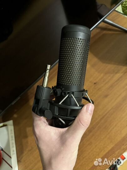 Микрофон HyperX QuadCast S черный с пантографом