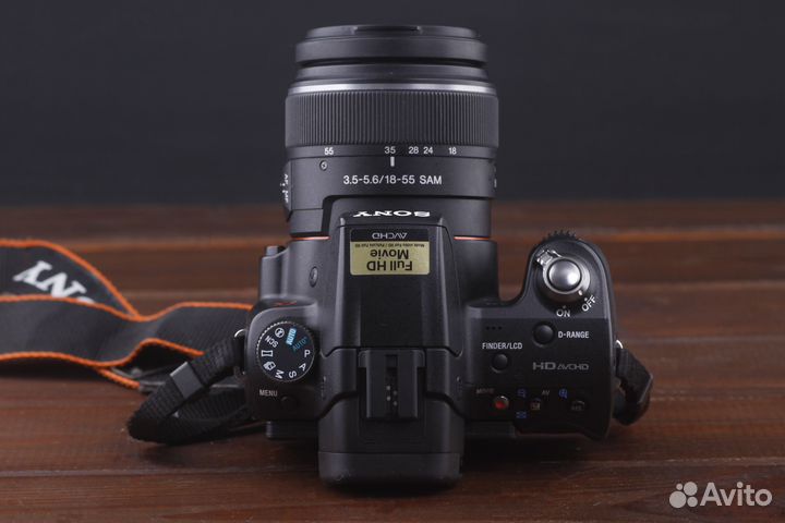 Sony Alpha SLT-A33 с китовым объективом 18-55