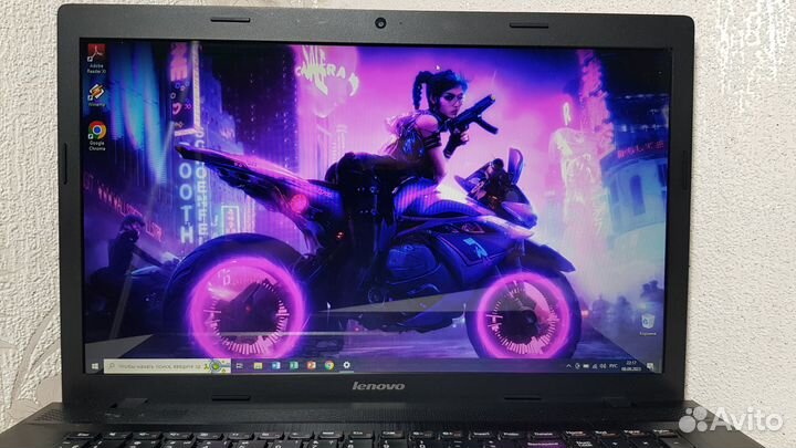 Отличный ноутбук Lenovo 17дюймов/4Gb/SSD+HDD/ гара