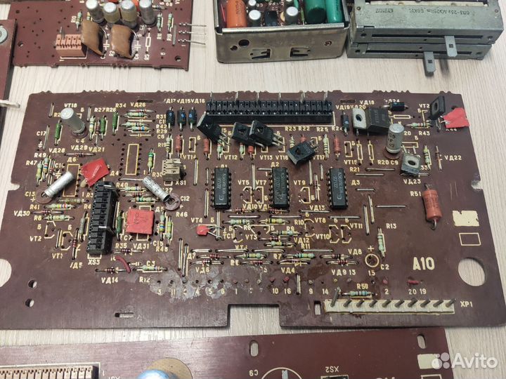 Платы усилителя, винилового проигрывателя