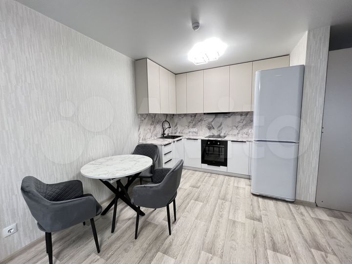 2-к. квартира, 42,5 м², 11/12 эт.