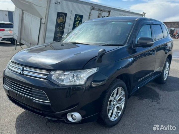 Петля капота передняя Mitsubishi Outlander