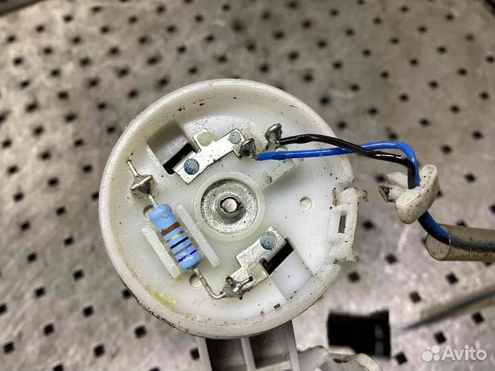 Датчик уровня топлива Volkswagen Phaeton