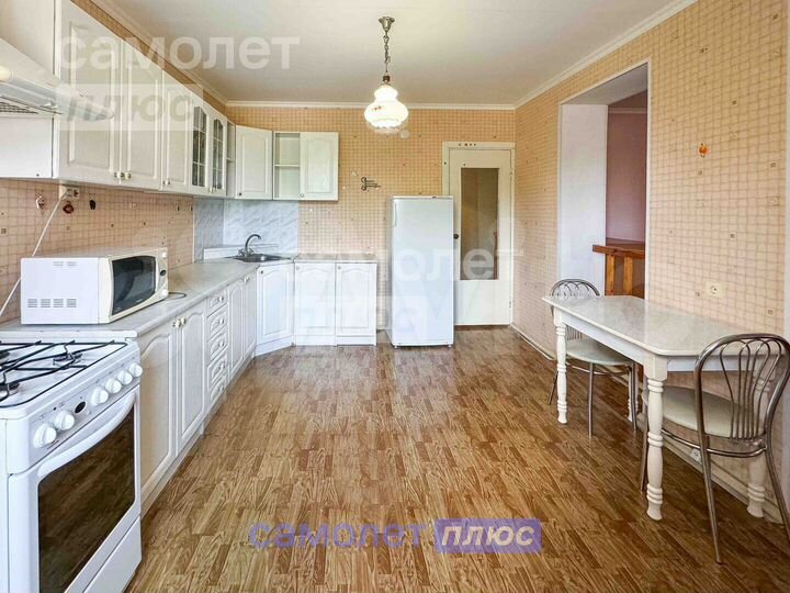 2-к. квартира, 76,4 м², 1/6 эт.