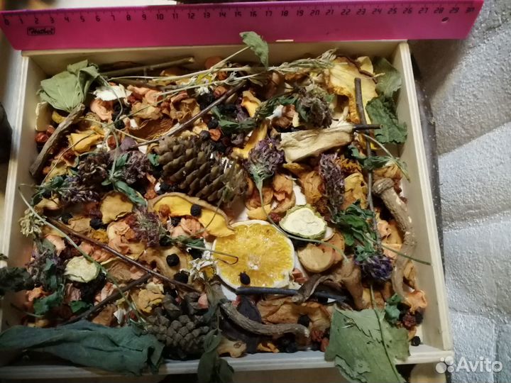 Копошилку для попугаев птиц грызунов 250г 1литр