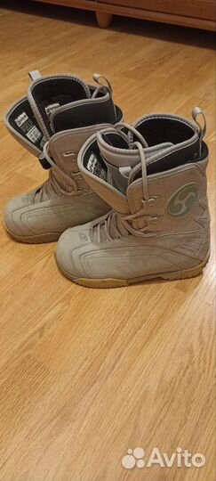 Комплект для сноуборда женский