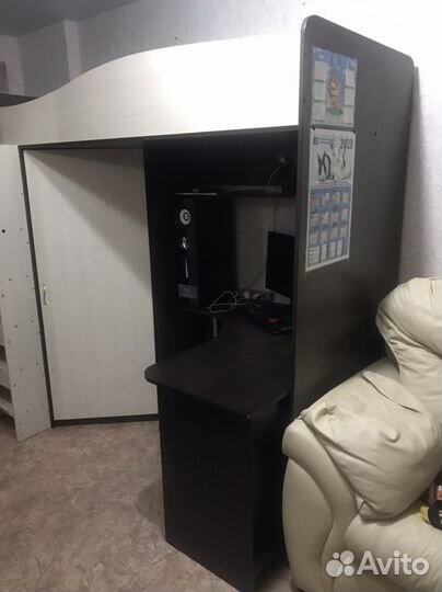 Двухъярусная кровать-чердак в отличном состоянии