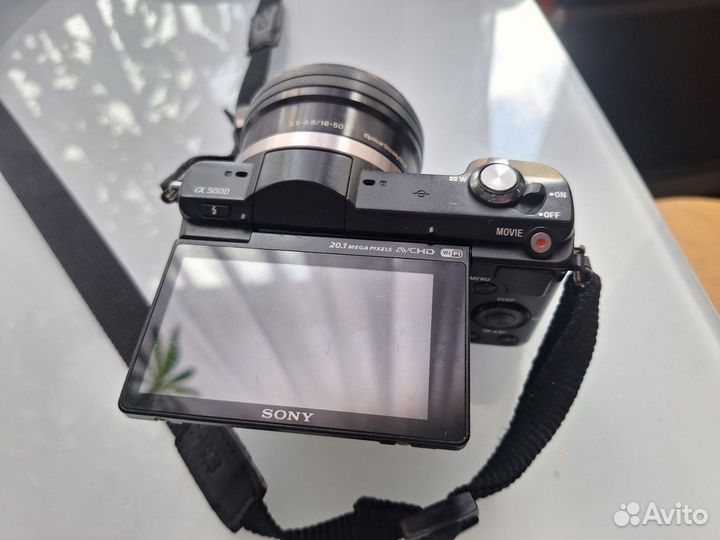 Беззеркальный фотоаппарат Sony Alpha A5000