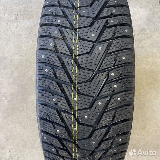 Hankook Winter i'Pike X W429A 255/50 R19 107