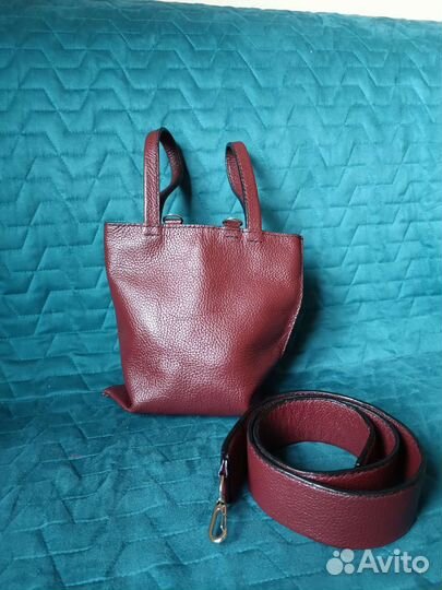 Сумка из натуральной кожи бордового цвета
