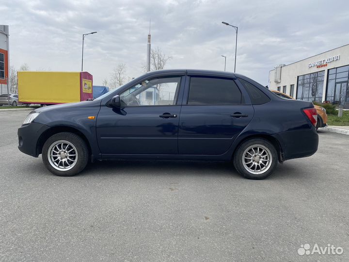 LADA Granta 1.6 МТ, 2012, 194 000 км