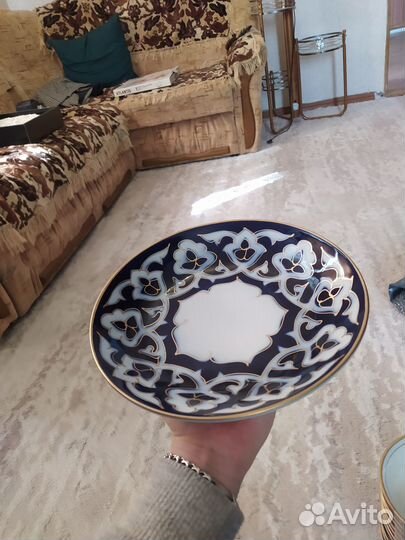 Блюдо круглое, узбекский фарфор с позолотой