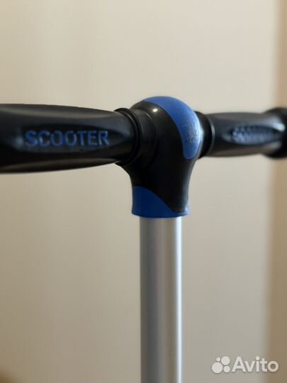 Самокат трехколесный