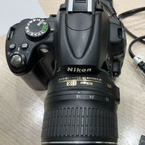 Nikon D5000(пробег 11000) + карта памяти 32Гб