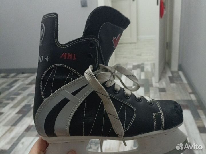 Коньки хоккейные 39