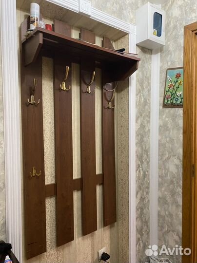 Вешалка в прихожую