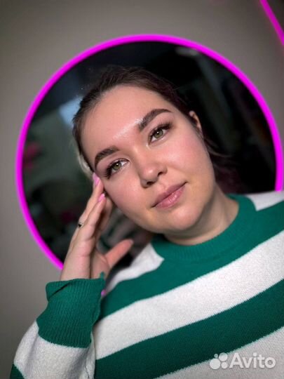 Мастер бровист