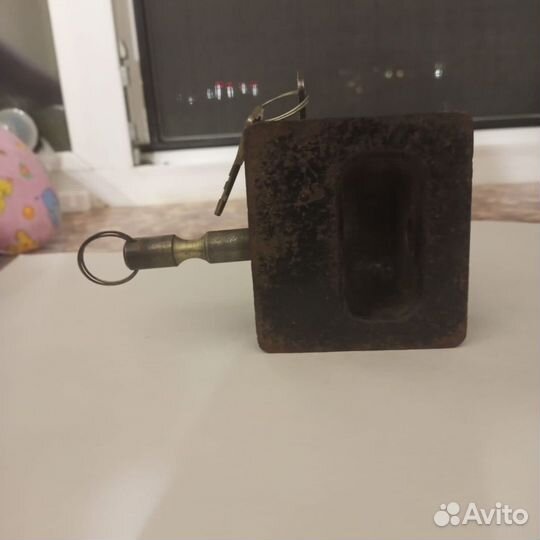 Замок гаражный навесной