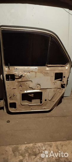 Двери газ 31105