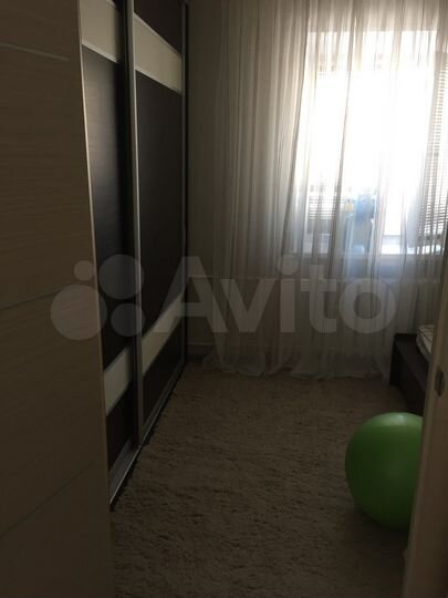 2-к. квартира, 42 м², 2/4 эт.