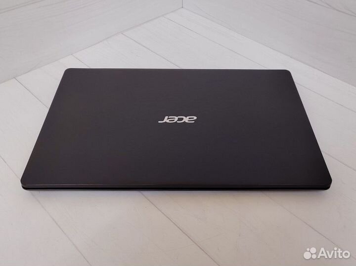 Ноутбук Acer SSD240 i3-10 для игр учебы работы