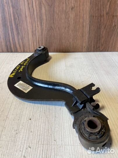 Рычаг подвески задний Volkswagen Passat B6 BSE 1