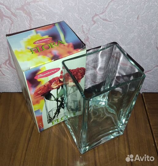 Ваза для цветов стекло